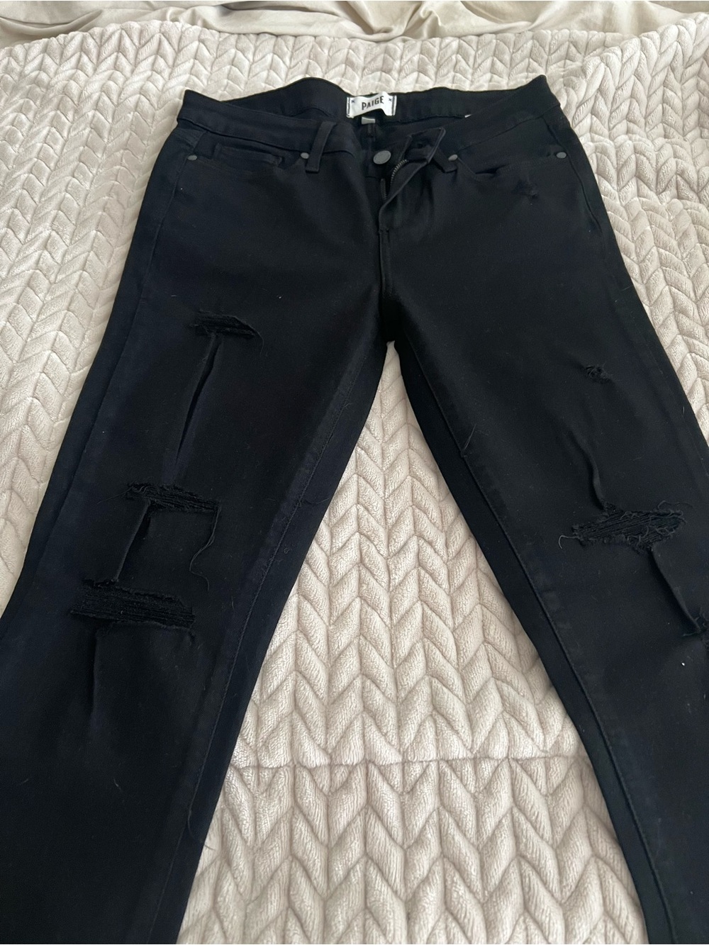 PAIGE Women’s Black Distressed Skinny Jeans Size 29 New Never Worn